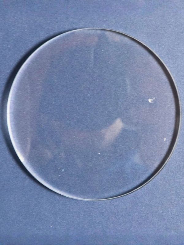 Kilistin filtre camı; tekne ve yatlarda kilistin sistemleri için dayanıklı ve güvenilir çözüm. Farklı çap ve kalınlık seçenekleri ile standart ve özel ölçü imalat imkânı.